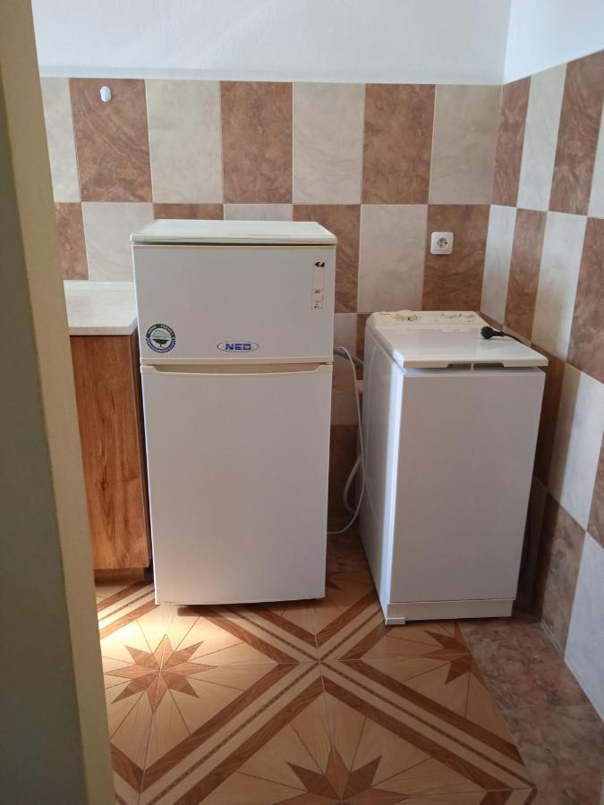 Стаи За Гости Нептун Tsarevo Bagian luar foto