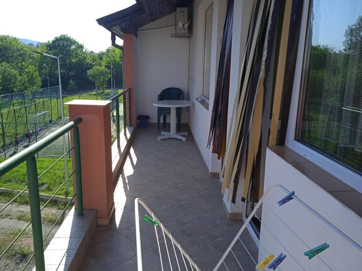 Стаи За Гости Нептун Tsarevo Bagian luar foto